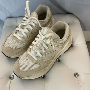 New balance beige/suede 57/40 size US6